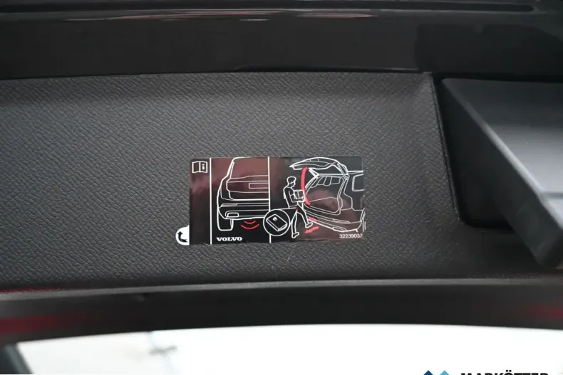 Volvo XC90 din 2022 cu 35.776 km - oferta VOL154746 - foto 8