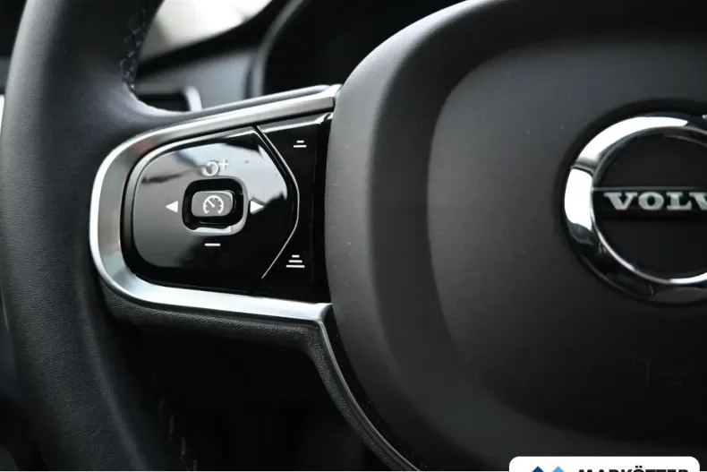 Volvo XC90 din 2022 cu 35.776 km - oferta VOL154746 - foto 14