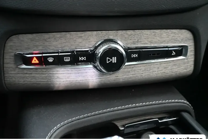 Volvo XC90 din 2022 cu 35.776 km - oferta VOL154746 - foto 28