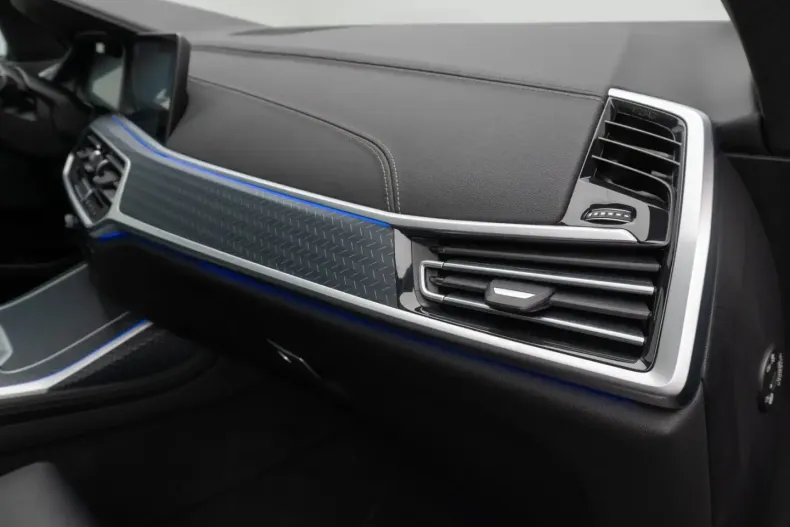 BMW X7 din 2022 cu 71.876 km - oferta BMW154747 - foto 37