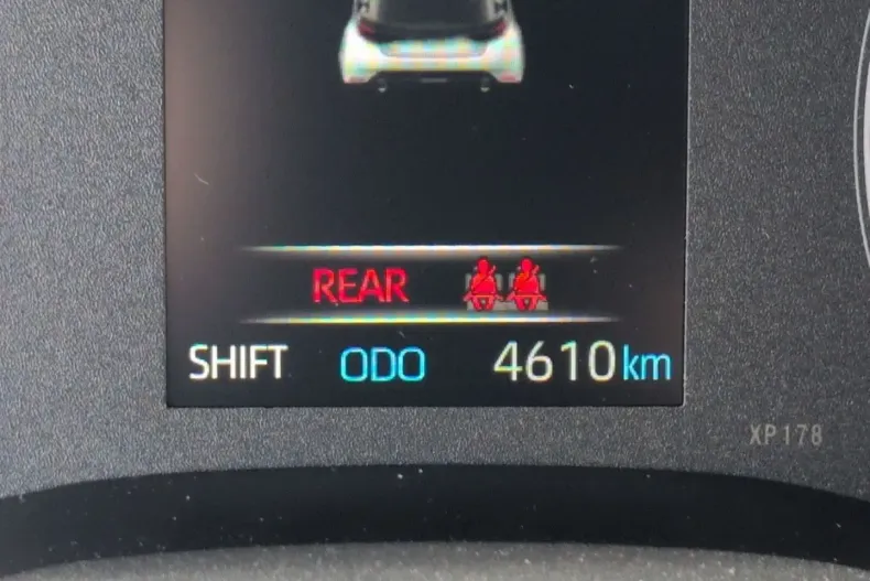 Toyota Yaris din 2024 cu 4.310 km - oferta TOY154757 - foto 15