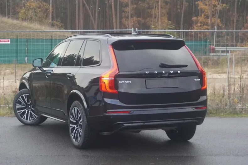 Volvo XC90 din 2024 cu 14.892 km - oferta VOL154764 - foto 3