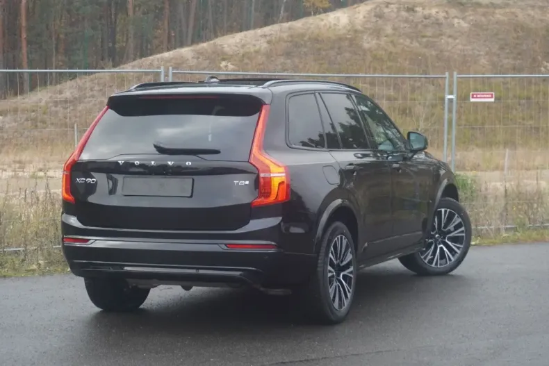 Volvo XC90 din 2024 cu 14.892 km - oferta VOL154764 - foto 6