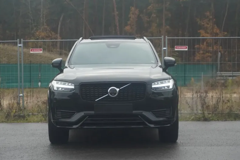 Volvo XC90 din 2024 cu 14.892 km - oferta VOL154764 - foto 9