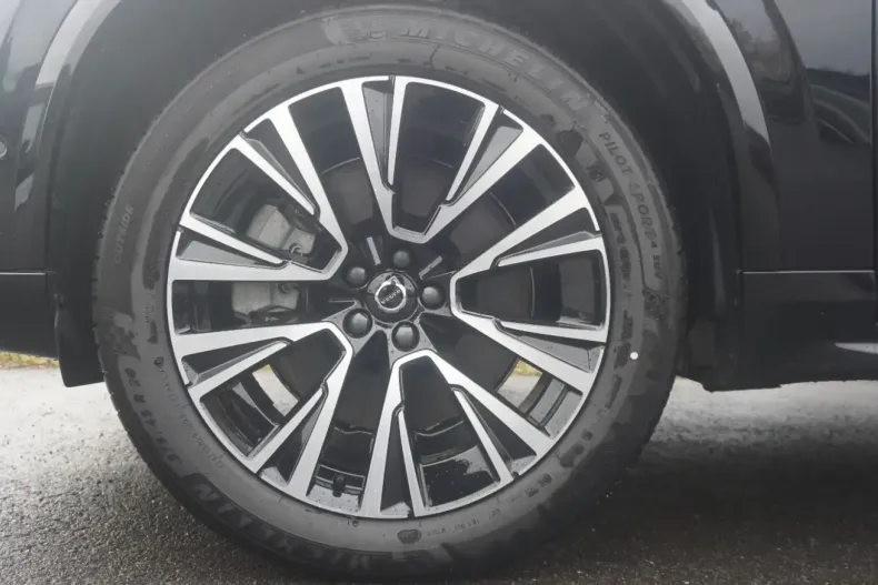 Volvo XC90 din 2024 cu 14.892 km - oferta VOL154764 - foto 10