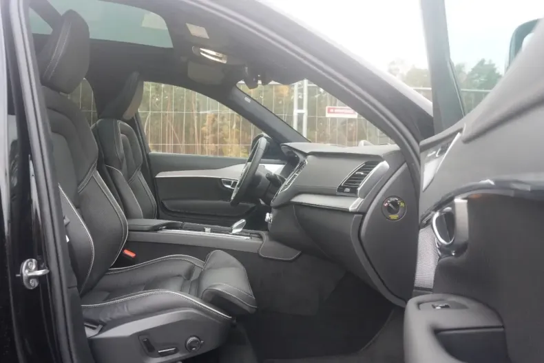 Volvo XC90 din 2024 cu 14.892 km - oferta VOL154764 - foto 15