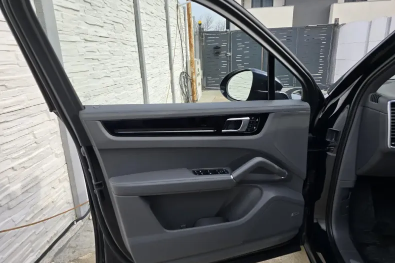 Porsche Cayenne din 2021 cu 45.000 km - oferta POR154765 - foto 26