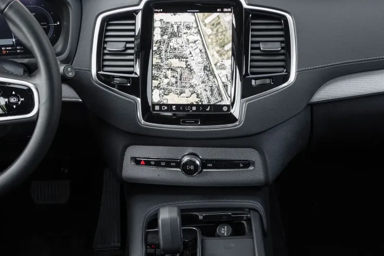 Volvo XC90 din 2024 cu 18.016 km - oferta VOL154766 - foto 13