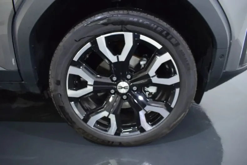 Dacia Bigster din 2025 cu 900 km - oferta DAC154773 - foto 6