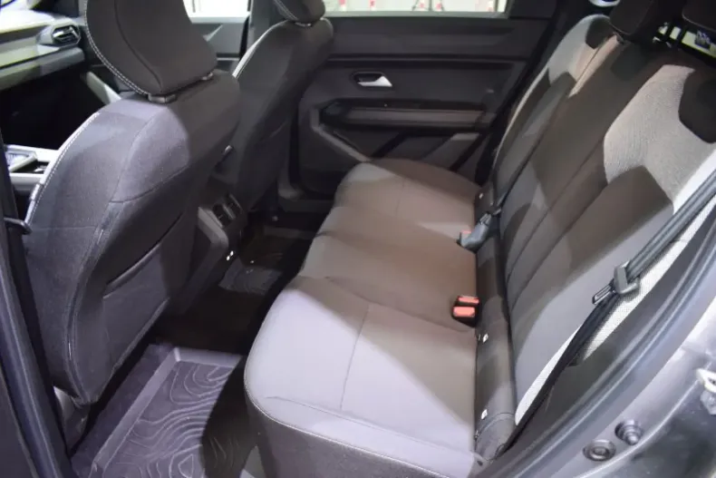 Dacia Bigster din 2025 cu 900 km - oferta DAC154773 - foto 13