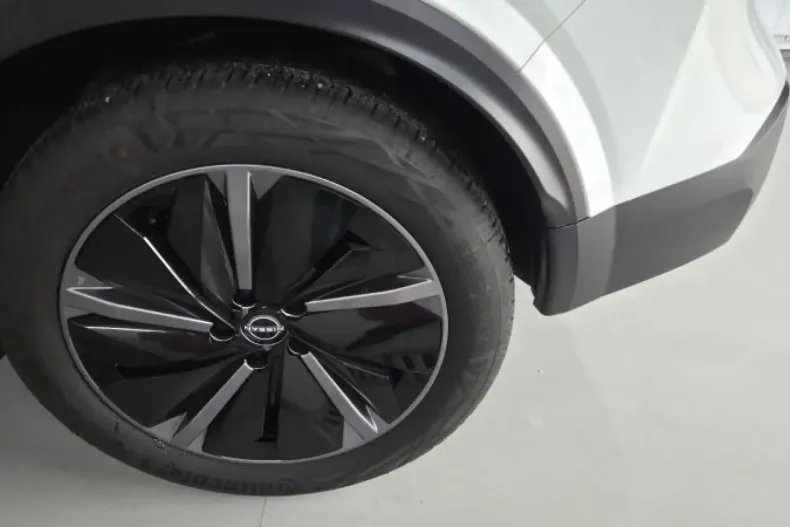 Nissan Qashqai din 2025 cu 999 km - oferta NIS154775 - foto 9