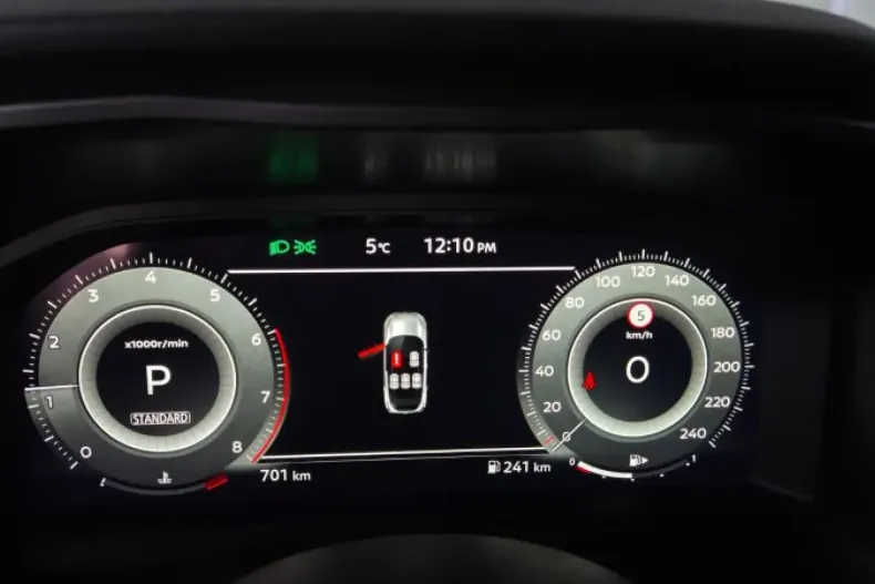 Nissan Qashqai din 2025 cu 999 km - oferta NIS154775 - foto 12