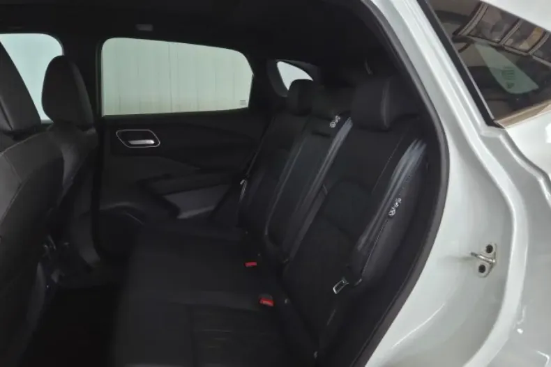 Nissan Qashqai din 2025 cu 999 km - oferta NIS154775 - foto 14