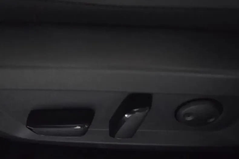 Nissan Qashqai din 2025 cu 999 km - oferta NIS154775 - foto 23