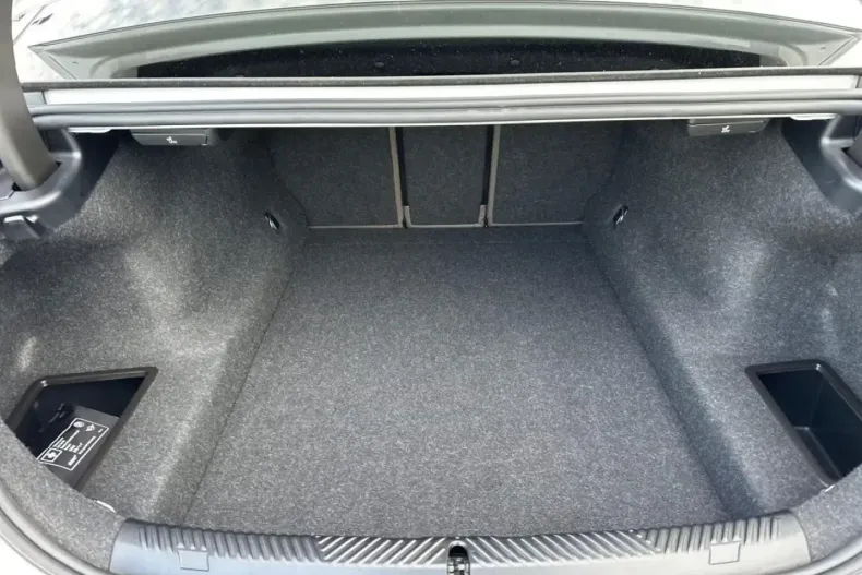 BMW 520 din 2025 cu 22.299 km - oferta BMW154781 - foto 3