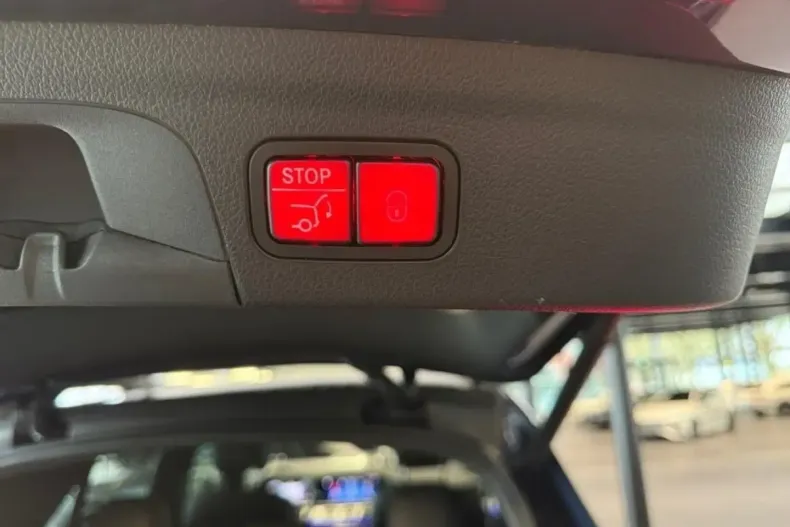 Mercedes-Benz GLE 450 din 2024 cu 10.608 km - oferta MER154783 - foto 9