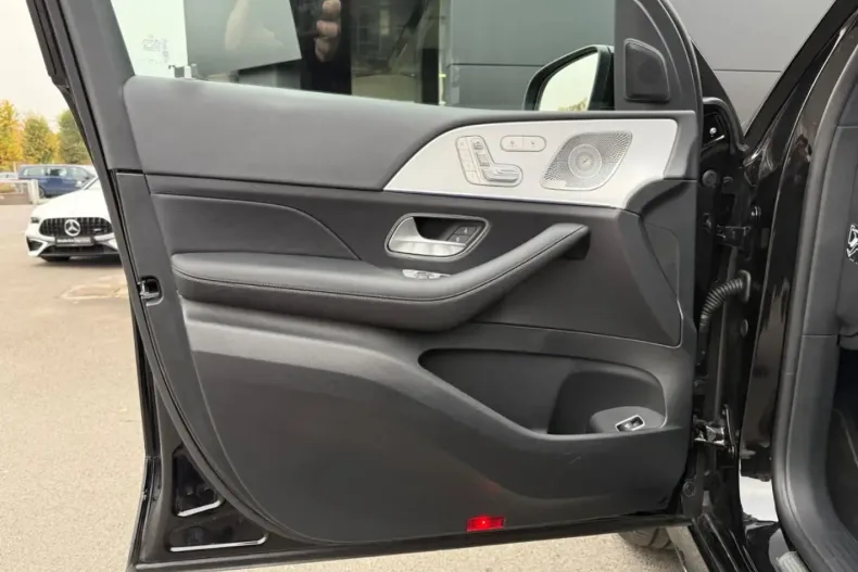 Mercedes-Benz GLE 450 din 2024 cu 27.600 km - oferta MER154791 - foto 13