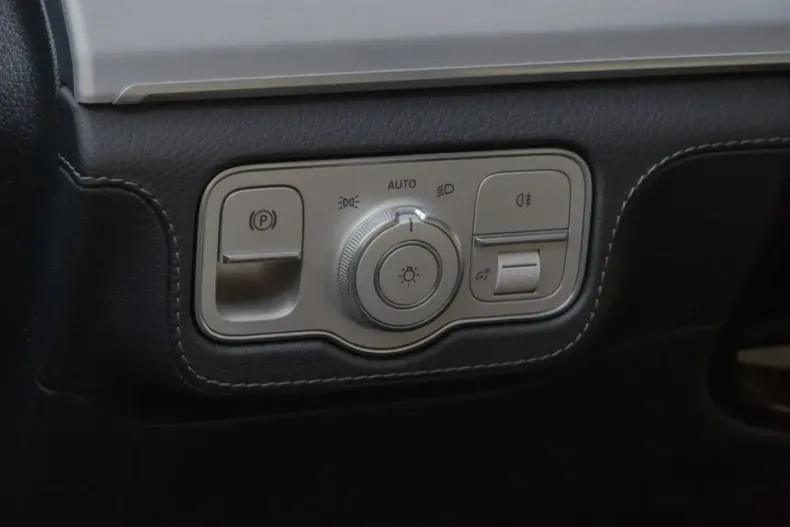 Mercedes-Benz GLE 450 din 2023 cu 88.208 km - oferta MER154800 - foto 9