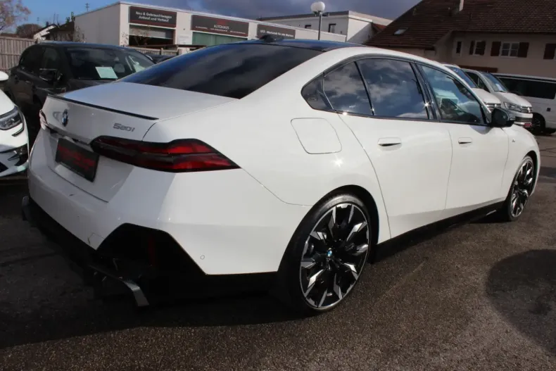 BMW 520 din 2024 cu 35.436 km - oferta BMW154807 - foto 6