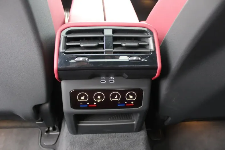 BMW 520 din 2024 cu 35.436 km - oferta BMW154807 - foto 19