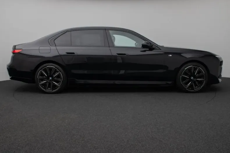 BMW i7 din 2023 cu 23.029 km - oferta BMW154817 - foto 4