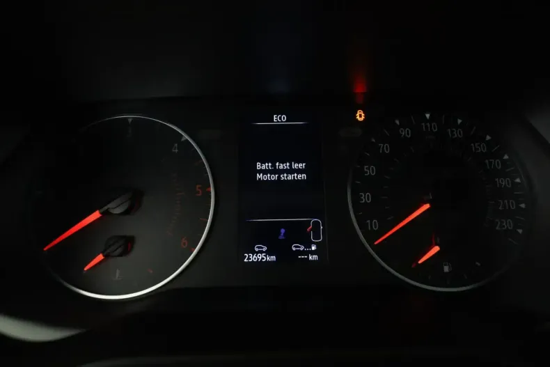 Renault Trafic din 2024 cu 23.700 km - oferta REN154829 - foto 23