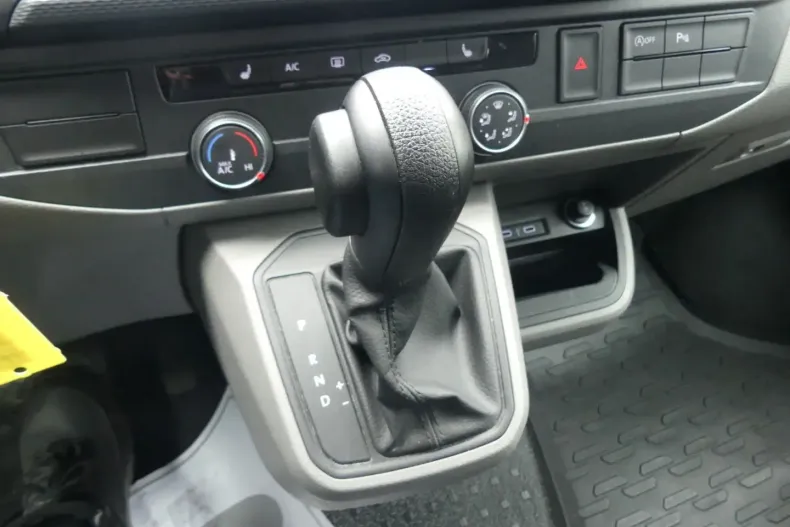 Volkswagen T6 Kombi din 2021 cu 46.772 km - oferta VOL154836 - foto 10