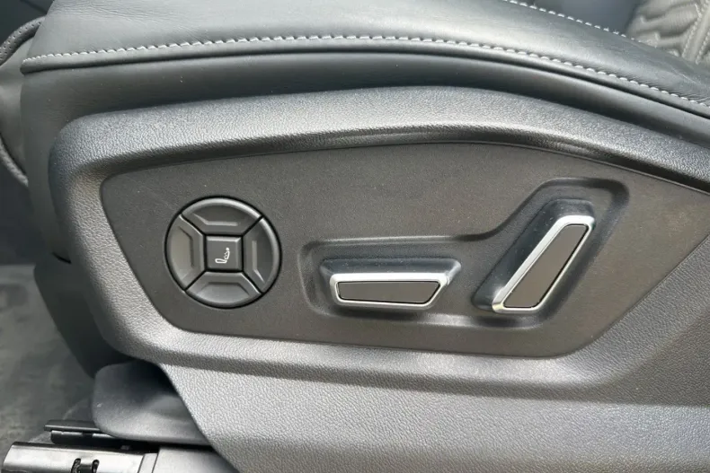 Audi RSQ8 din 2023 cu 17.490 km - oferta AUD154839 - foto 10