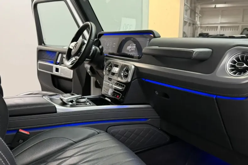 Mercedes-Benz G 500 din 2022 cu 30.000 km - oferta MER154841 - foto 21