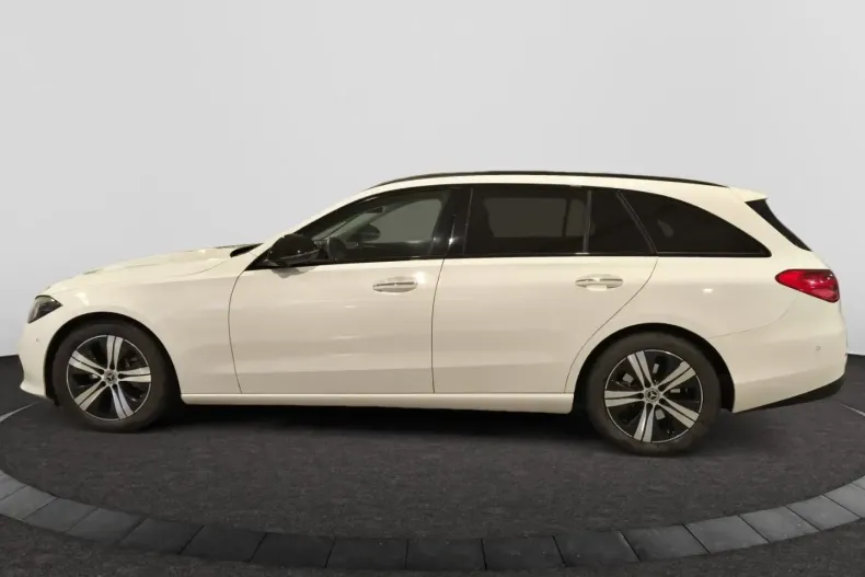 Mercedes-Benz C 300 din 2022 cu 58.600 km - oferta MER154844 - foto 2