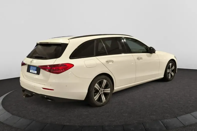 Mercedes-Benz C 300 din 2022 cu 58.600 km - oferta MER154844 - foto 5