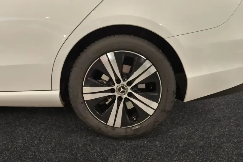 Mercedes-Benz C 300 din 2022 cu 58.600 km - oferta MER154844 - foto 14