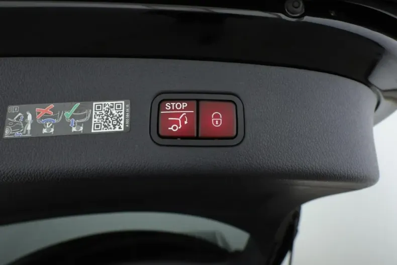 Mercedes-Benz GLC 220 din 2023 cu 86.318 km - oferta MER154846 - foto 23