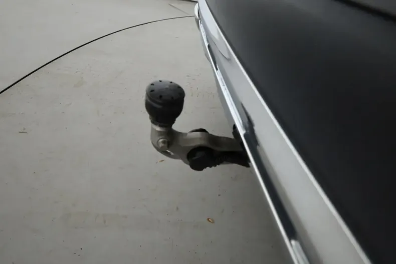 Mercedes-Benz GLC 220 din 2023 cu 86.318 km - oferta MER154846 - foto 25