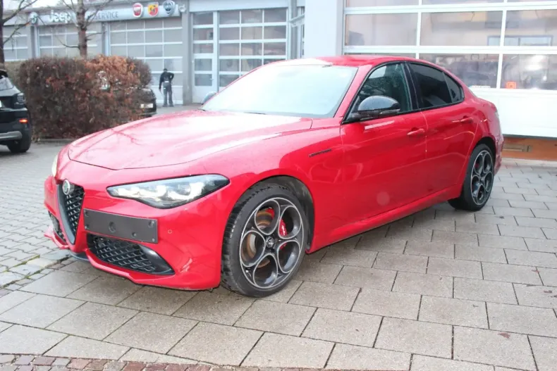 Alfa Romeo Giulia din 2023 cu 25.800 km - oferta ALF154848 - foto 1