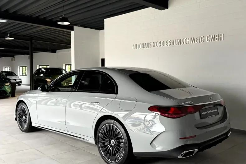 Mercedes-Benz E 300 din 2024 cu 15.400 km - oferta MER154849 - foto 5