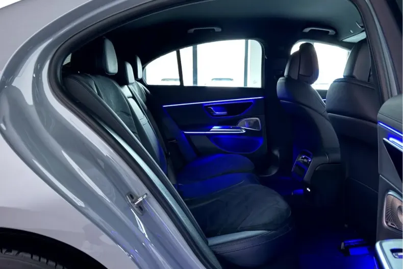 Mercedes-Benz E 300 din 2024 cu 15.400 km - oferta MER154849 - foto 8