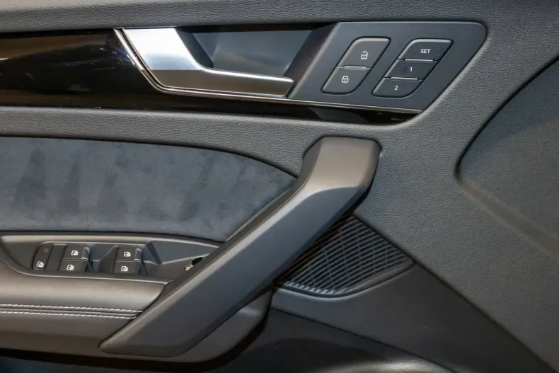 Audi Q5 din 2022 cu 13.750 km - oferta AUD154855 - foto 18