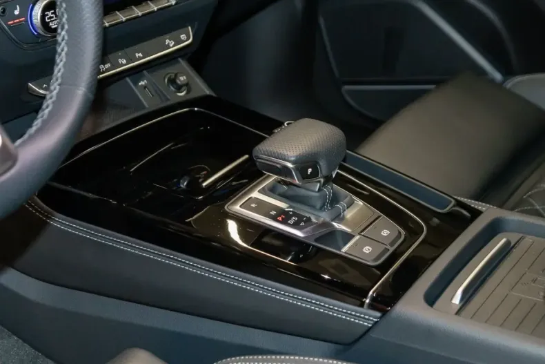 Audi Q5 din 2022 cu 13.750 km - oferta AUD154855 - foto 20