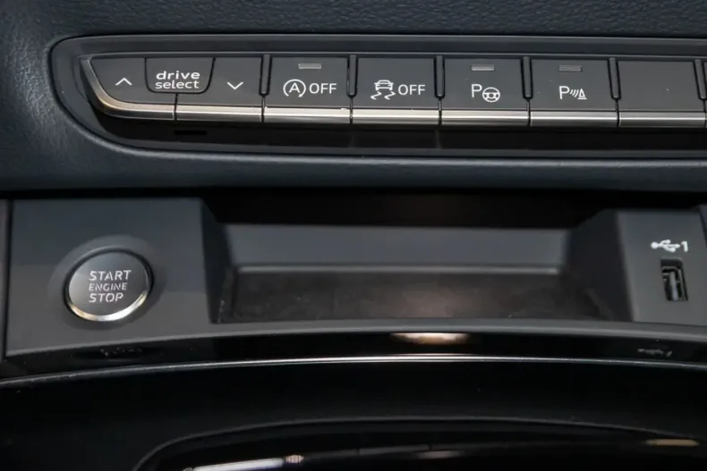 Audi Q5 din 2022 cu 13.750 km - oferta AUD154855 - foto 24