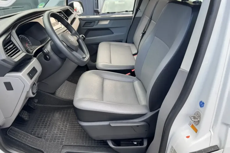 Volkswagen T6 Kombi din 2021 cu 86.319 km - oferta VOL154859 - foto 18