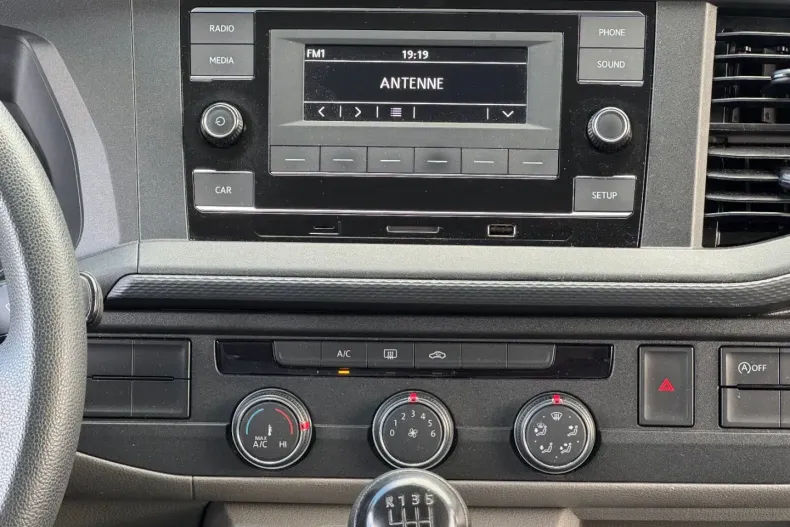 Volkswagen T6 Kombi din 2021 cu 86.319 km - oferta VOL154859 - foto 25