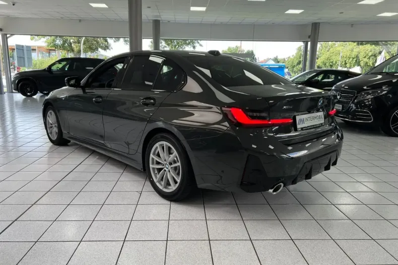 BMW 330 din 2024 cu 1.650 km - oferta BMW154866 - foto 3