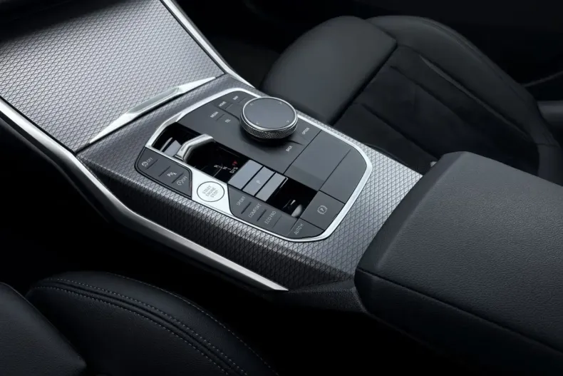 BMW 330 din 2024 cu 15.000 km - oferta BMW154868 - foto 10