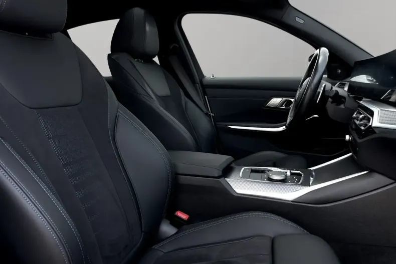 BMW 330 din 2024 cu 15.000 km - oferta BMW154868 - foto 12