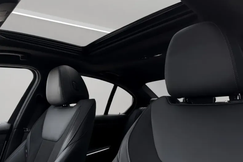 BMW 330 din 2024 cu 15.000 km - oferta BMW154868 - foto 15