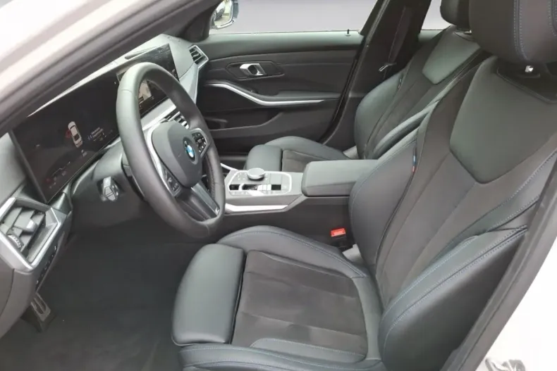 BMW 330 din 2024 cu 6.502 km - oferta BMW154873 - foto 7