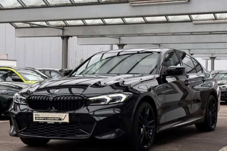 BMW 330 din 2022 cu 33.968 km - oferta BMW154875 - foto 2