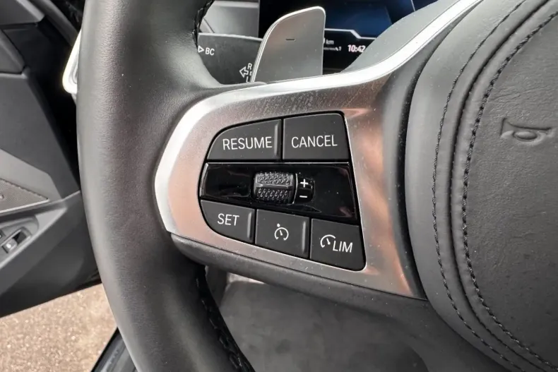 BMW 330 din 2022 cu 33.968 km - oferta BMW154875 - foto 12