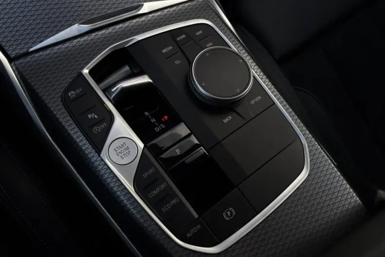 BMW 330 din 2024 cu 16.843 km - oferta BMW154877 - foto 10